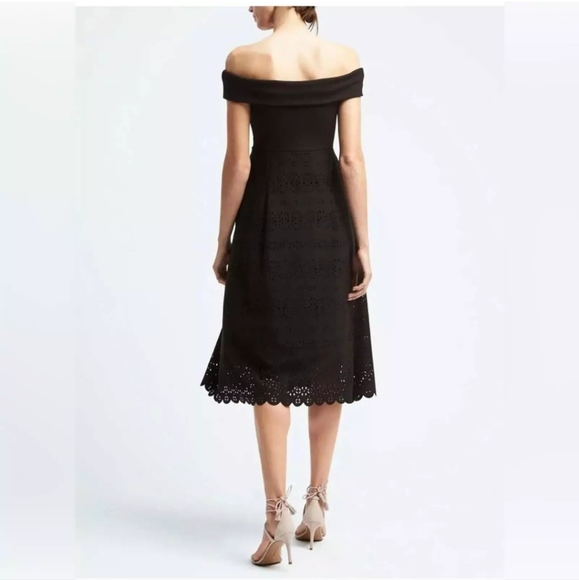 Banana Republic Black Off-Shoulder Laser Cut Ponte Midi Dress Size 10 - Picture 2 of 13